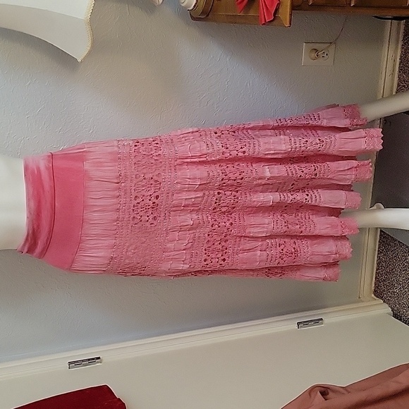 CUTE OPTIONS Barbie Pink Ombre Lace Circle Peasant Gypsy Maxi Skirt - Picture 2 of 8